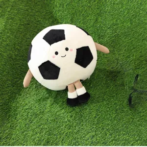 Süßes Cartoon Fußball Plüschkissen, weiches Stoffball Spielzeug mit Armen und Beinen für Jungen.