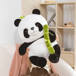 Süßes Panda Plüschtier hält Bambusweide weiche Kuscheltier Puppe für Kinder Geschenk