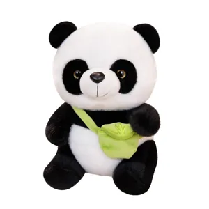 Schattige panda knuffel met groene schoudertas, zachte pluche dier pop voor kinderen.