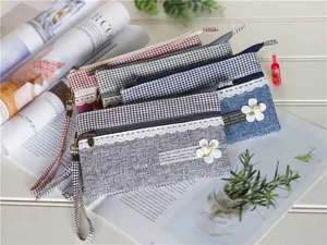 Γυναικείο τσαντάκι clutch με μοτίβο πιε ντε πουλ πολλαπλών στρώσεων με φερμουάρ λουράκι