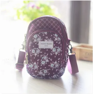 Kleine florale Umhängetasche mehrschichtige Reißverschluss Handytasche für Damen.