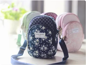 Blumenmuster mehrschichtige Umhaengetasche Handy Beutel fuer Damen Freizeittasche