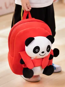Simpatico zaino in peluche rosso con panda per bambini, morbido giocattolo bambola e regalo divertente.