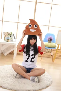 Funny poop emoji plush pillow soft novelty cushion cute stuffed toy for creative gift wholesale