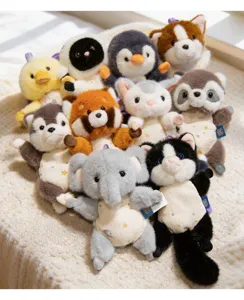 Cute magnetic plush animal doll set, cute elephant penguin cat plushie fridge magnet detail