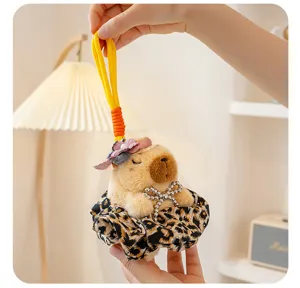 Simpatico Capibara Peluche Portachiavi Animale in Peluche Ciondolo Borsa con Cappello