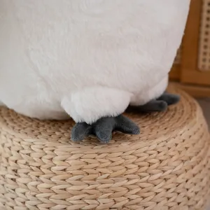 Primer plano detalle de peluche buho blanco textura suave y esponjosa patas