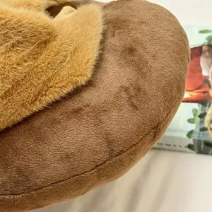 Almohada de cuello en U de peluche capibara con capucha suave cojín de viaje regalo
