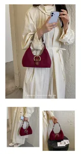Bolso hobo retro para mujer con hebilla metálica elegante en la parte delantera, bolso de otoño.