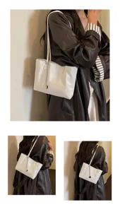 Minimalistische weiße Schultertasche mit Kette, stilvolle Damen Handtasche für Alltag.