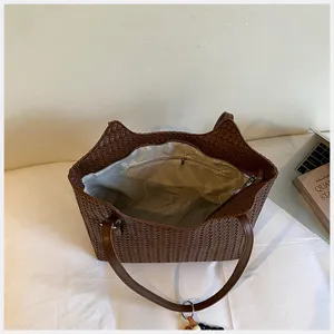 Gran bolso tote trenzado marrón, elegante bolso de hombro para mujer en trabajo y diario.