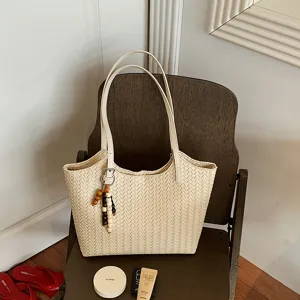 Bolso tote tejido para mujer gran capacidad bolso de hombro informal de diseño elegante y moderno