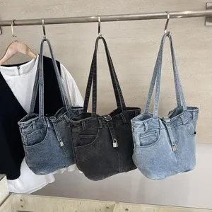 Ρετρό τσάντα ώμου από τζιν για γυναίκες, casual τσάντα χειρός με μοναδικό σχεδιασμό τσέπης.