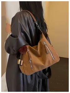 Bolso de hombro vintage coreano de gran capacidad, bolso tote liso para el uso diario.
