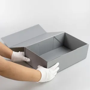 Detailansicht der grauen magnetischen Faltschachtel zur perfekten Präsentation der Geschenkverpackung.