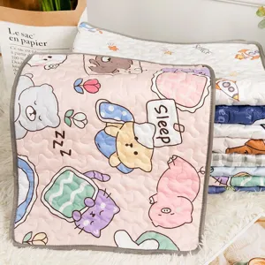 Cute cartoon pet sleeping mat for dogs and cats, soft quilted four seasons kennel blanket.