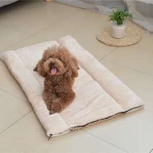 Lit pour animaux en peluche douce, tapis de couchage chaud pour chiens et chats avec fermeture.