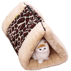 Lit de Chat en Peluche Douillet Maison Sac de Couchage Chaud Motif Girafe Chaton