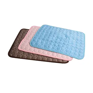 Summer pet cooling mat ice silk dog cat mat breathable washable cooling pad pet supplies