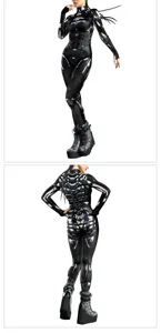 Sci-Fi Roboter Rüstung Print engem Bodysuit Detail, mit futuristischem Jumpsuit und Plateau.