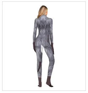 Détail de dos du body cosplay âne gris montrant l'imprimé fourrure numérique et la queue.