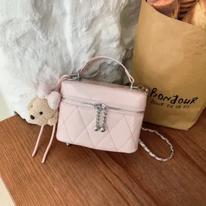Women Fashion Quilted PU Leather Crossbody Bag Casual Chain Shoulder Bag Small Square Handbag With Pendant