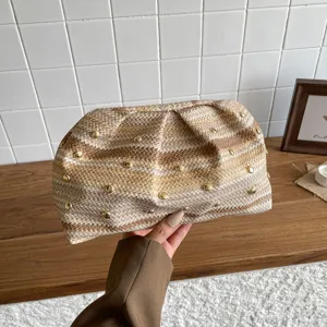 Sac Pochette Tissé de Mode pour Femmes Casual Navette Plage Vacances Sac Nuage Cuir PU Sac à Main Rayé Arc-en-Ciel Avec Rivets