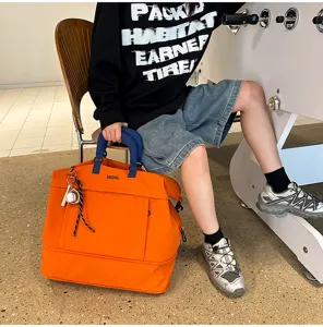 Grande borsa da viaggio da donna, borsa da viaggio impermeabile per brevi viaggi.