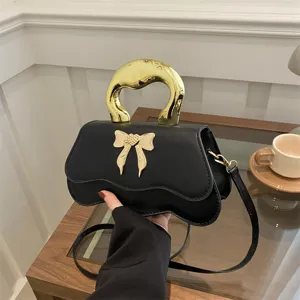 Sac Bandoulière Mode en Cuir PU pour Femmes Joli Nœud Fond Ondulé Poignée Supérieure Sac Quotidien Décontracté