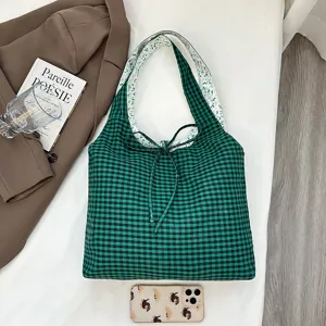 Korean vintage plaid canvas shoulder bag, large capacity casual shopping bag for daily use.