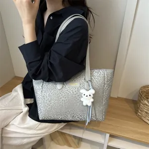 Élégant grand sac cabas fourre-tout pour femme, sac à bandoulière décontracté pour le travail.
