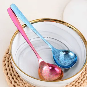 Cuillère à soupe coréenne en pur titane avec finition cristal, vaisselle légère et durable.