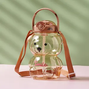 Tasse à Eau en Plastique Ours Cartoon pour Enfants Bouteille d'Eau Portable avec Sangle Paille Résistante à la Chaleur