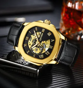 Herren Automatik Mechanische Uhr mit goldfarbener Lünette, schwarzes Zifferblatt, Leder.