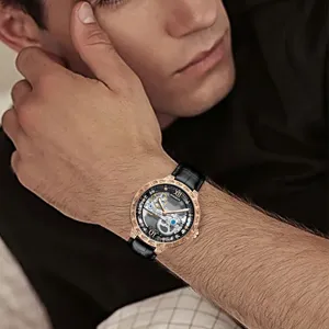 KNORVS Herren Automatik mechanische Skelett Uhr mit Roségold Lünette und schwarzem Lederarmband.