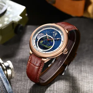 KNORVS automatische mechanische Uhr Detail, luxuriöses Sternen Zifferblatt, braunes Leder.