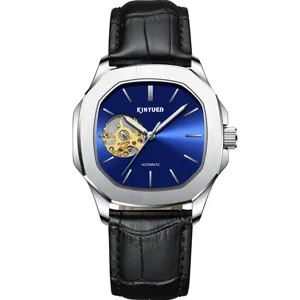 Kinyued automatische mechanische Herrenuhr mit blauem Zifferblatt und Lederarmband.