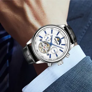 Mechanische Automatikuhr für Herren mit weißem Zifferblatt und Lederarmband.