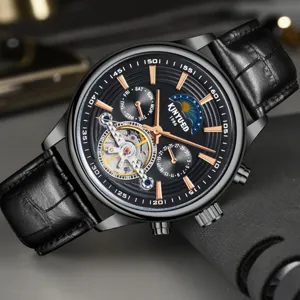 KINYUED Automatikuhr für Herren mit Kalender, skelettiertem Zifferblatt und Lederarmband.