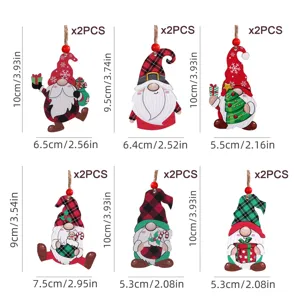 Détails d'ornements suspendus de gnome de Noël en bois avec dimensions et quantités par set.