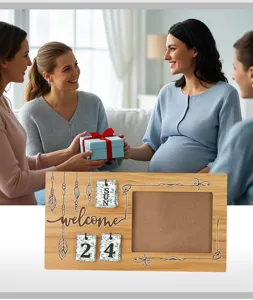 Cornice per foto in legno come decorazione da scrivania con calendario per la casa.