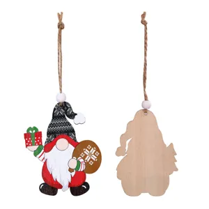 Ornements suspendus de gnome de Noël en bois avec ficelle, déco de sapin de fête.