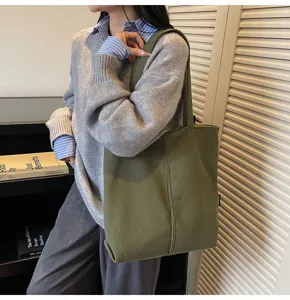Casual green corduroy tote bag for women, large capacity daily shoulder bag commuting.