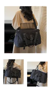 Large capacity expandable travel duffel bag for women lightweight fitness gym sports bag
