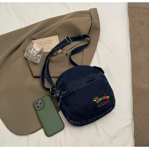 Sac bandoulière décontracté en denim avec broderie de chien, sac élégant pour le voyage quotidien.
