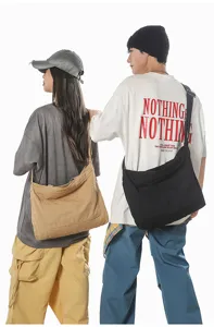 Canvas shoulder bag detail, casual large capacity commuting crossbody bag in dual colors black khaki.