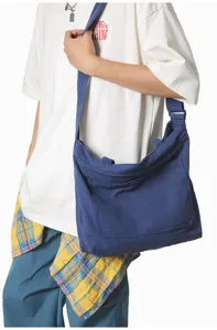 Casual canvas shoulder bag large capacity messenger crossbody bag for daily travel commuting