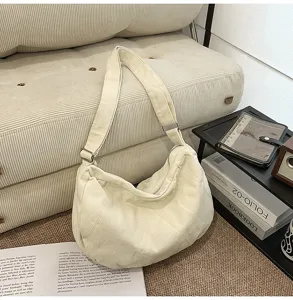Borsa a tracolla casual in tela écru, design hobo, grande capacità per il lavoro.