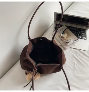 Retro brown suede shoulder tote bag large capacity casual commuter hobo bag for women daily use