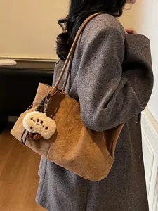 Retro Faux Suede Tote Bag For Women Large Capacity Shoulder Bag Casual Commuter Hobo Bag With Cute Plush Pendant